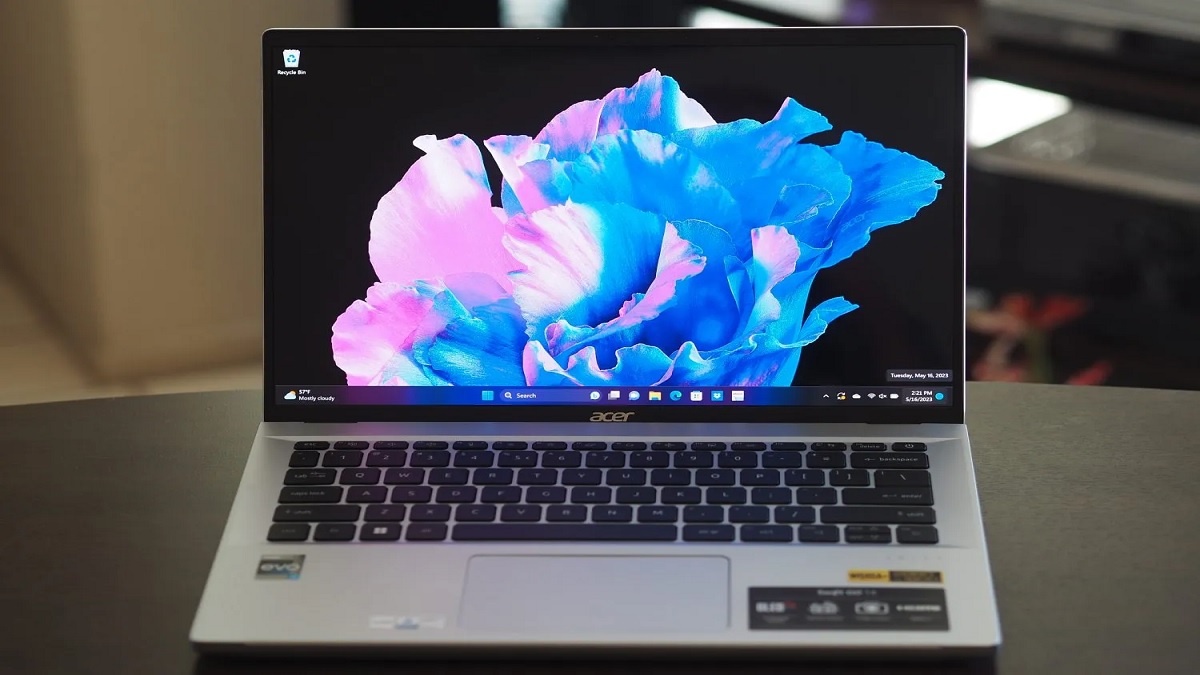 Acer Swift Go Laptop Features 14 OLED Display On