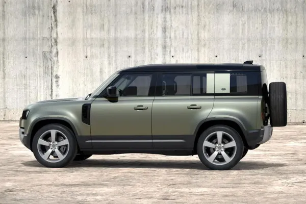 Land Rover Defender 5-door Hybrid X