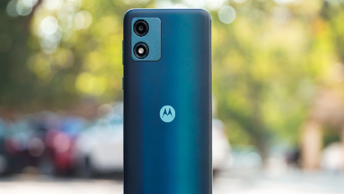 Moto E13