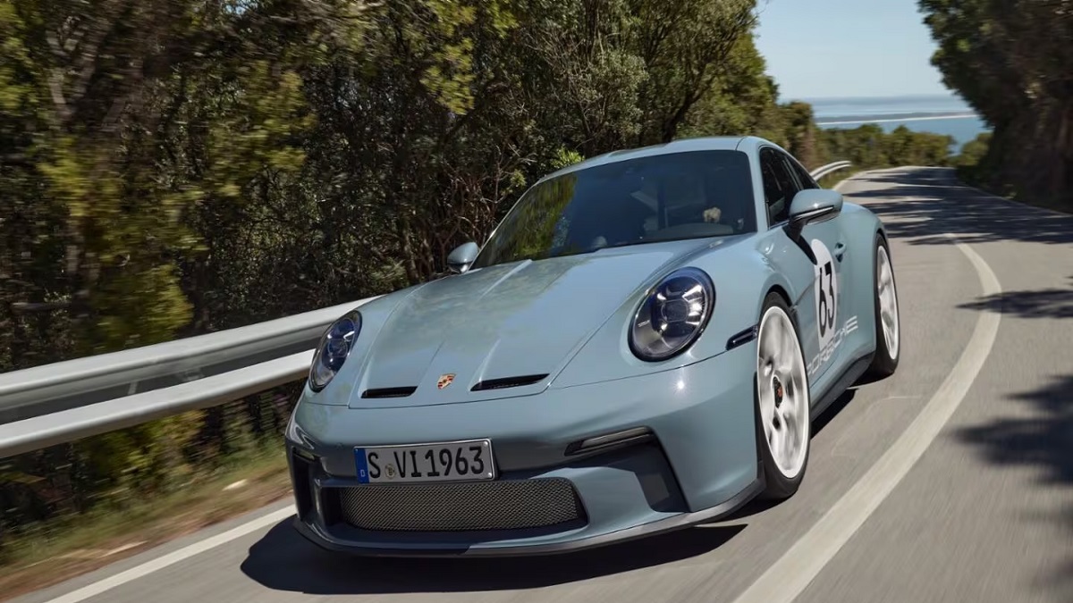Porsche 911 ST