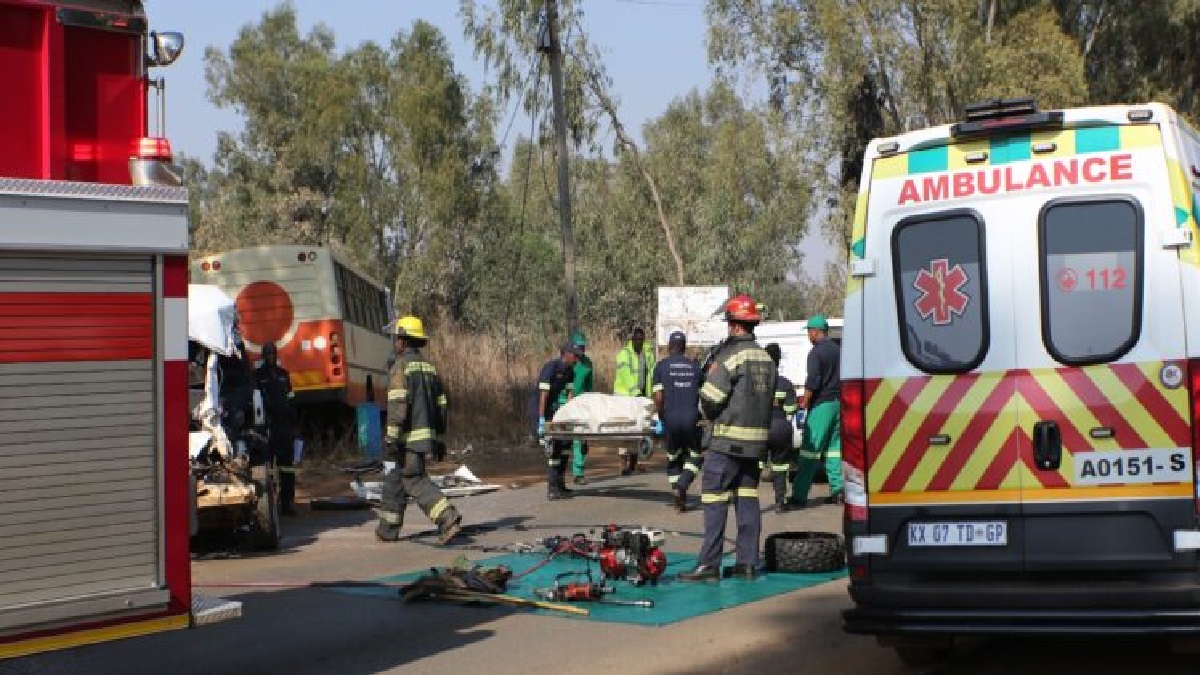 De Deur Accident, 2 airlifted and 2 hospitalized 1 De Deur Accident