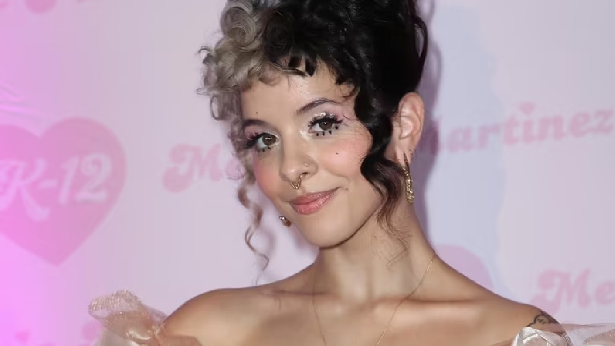 Did Melanie Martinez attend the VMAS 2023? 1 Melanie Martinez