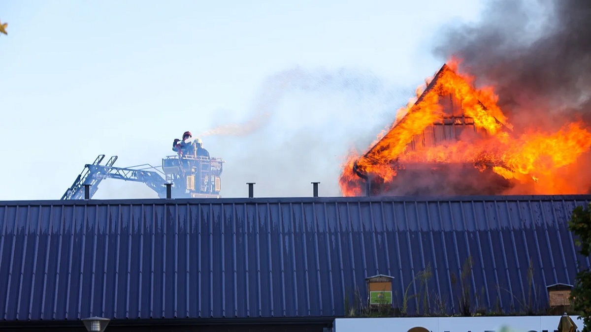 Restaurant O La Vache Niort Incendie catches fire 1 Restaurant O La Vache Niort Incendie