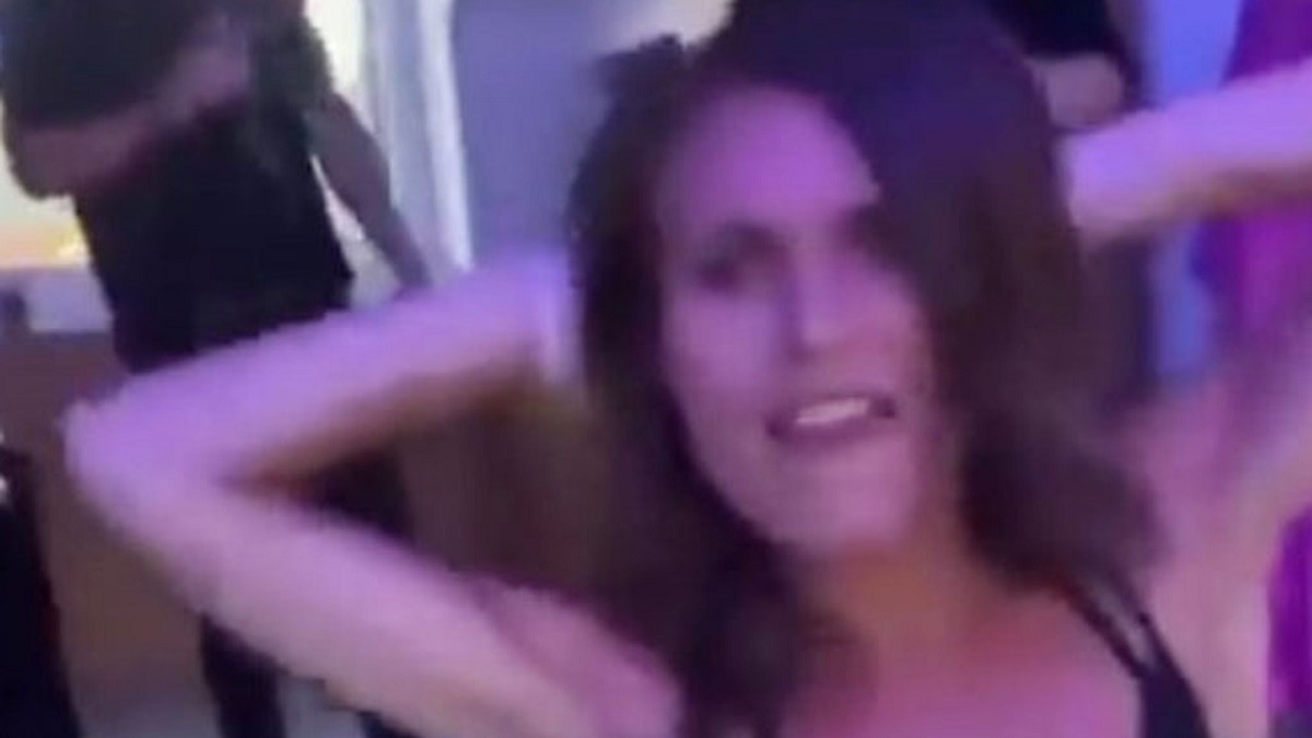 Sanna Marin dance video