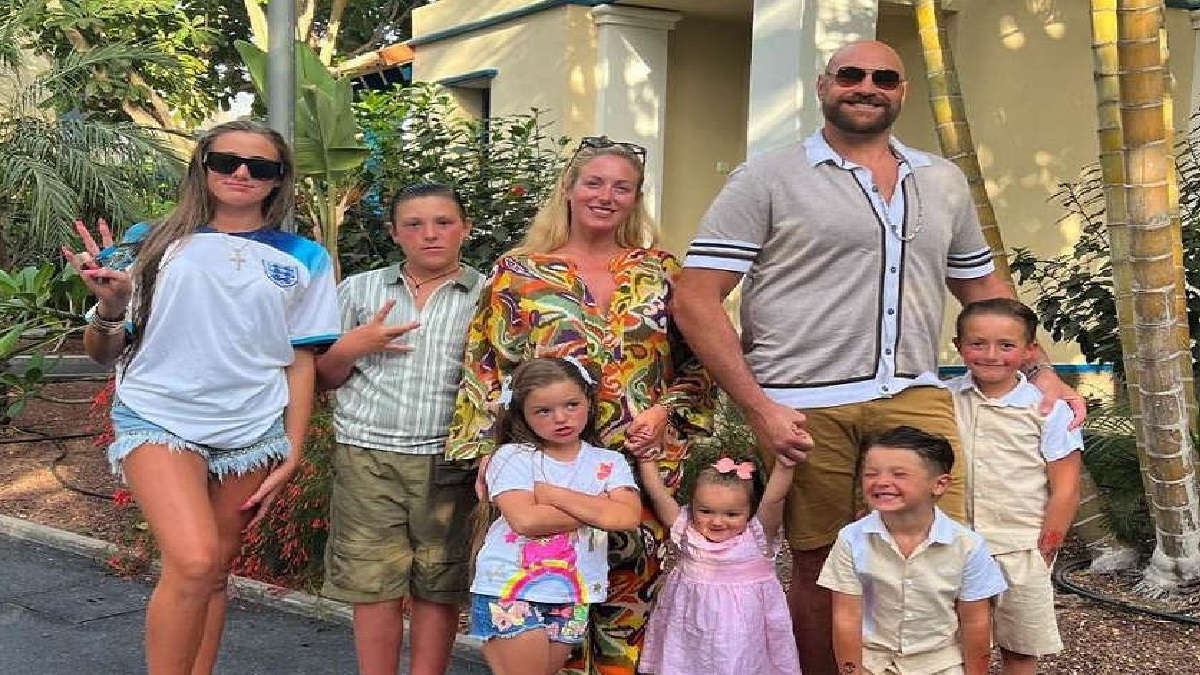 Tyson and Paris Fury welcome seventh child 1 Tyson and Paris Fury