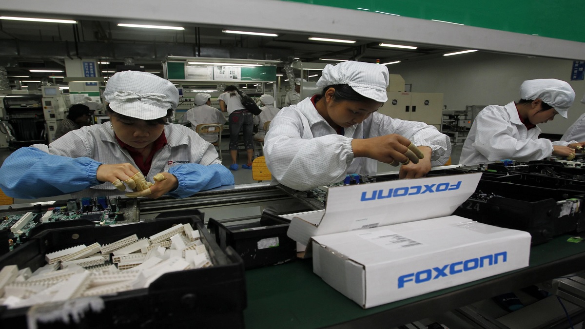 Foxconn Records Substantial Decline In Sales Of Electronic Market