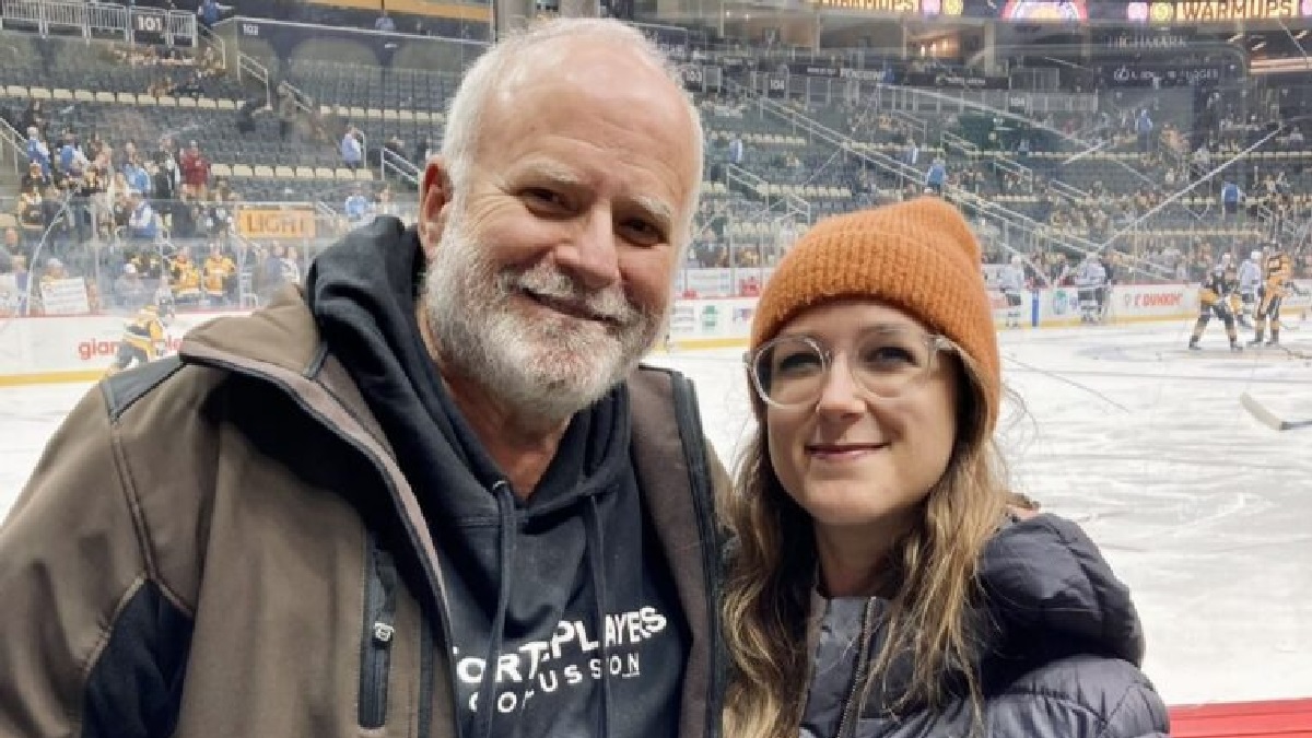 Who Is Ron Cook's Daughter, Taylor Cook? Tech Ballad